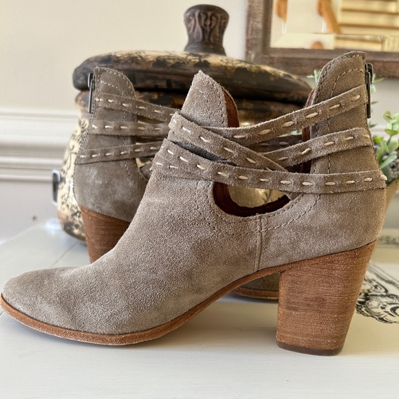 FRYE Naomi Pickstitch Shootie Ankle Boot 8.5 M - Picture 14 of 15